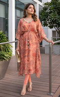 Ensemble kaftan en georgette à imprimé floral rouge pêche