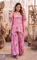 Ensemble rose à imprimé aquatique avec crop top et sharara